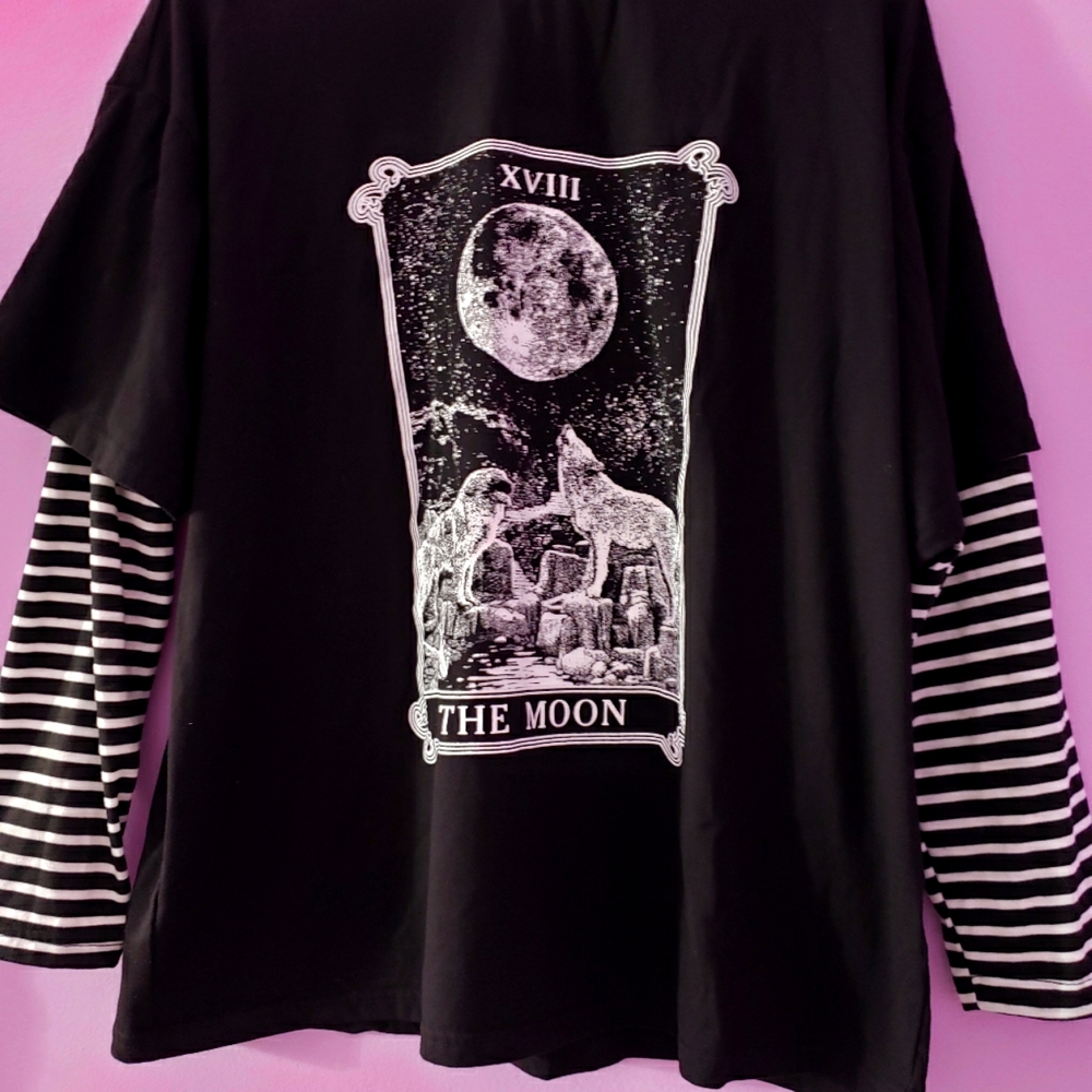 The Moon graphic Tarot Tee oversized